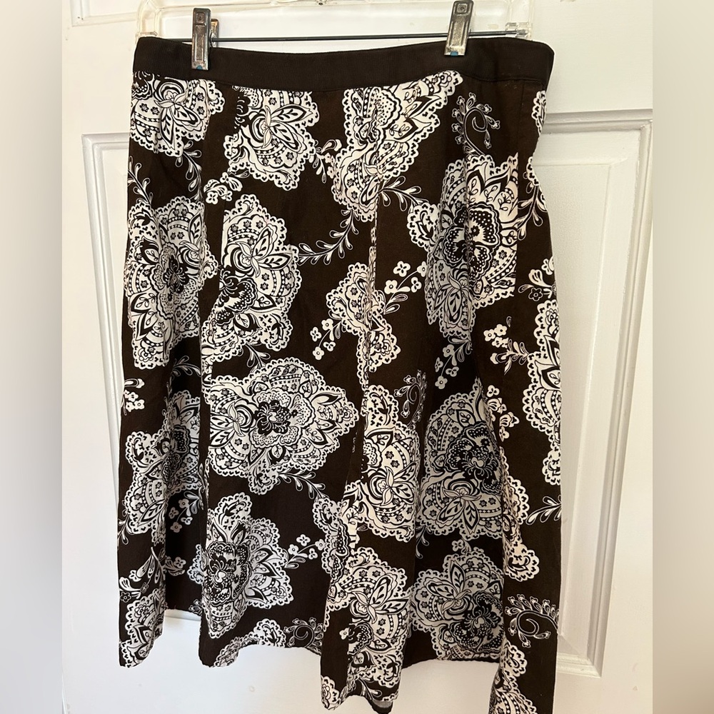Talbots all cotton black and white Floral Skirt